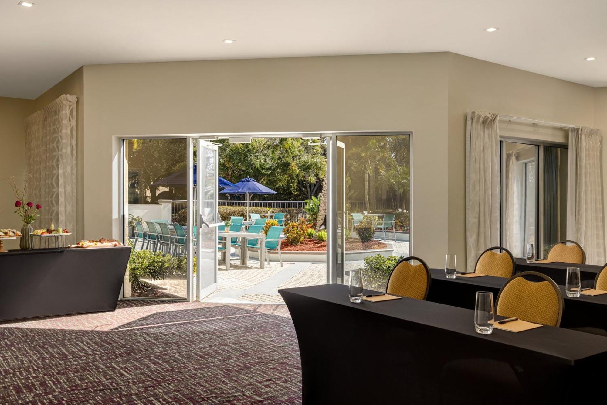 Crowne Plaza Orlando - Lake Buena Vista By Ihg Экстерьер фото